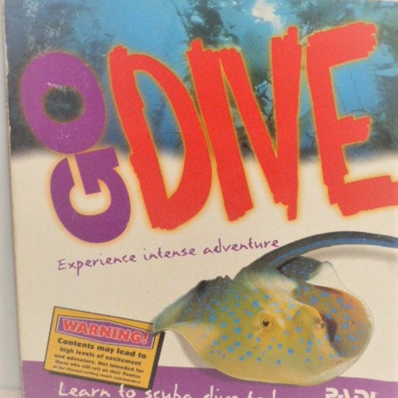 LOT Padi SCUBA DIVING Books Padi Wheel Rescue Diver Wanted Dive Master Go Dive - Picture 12 of 15